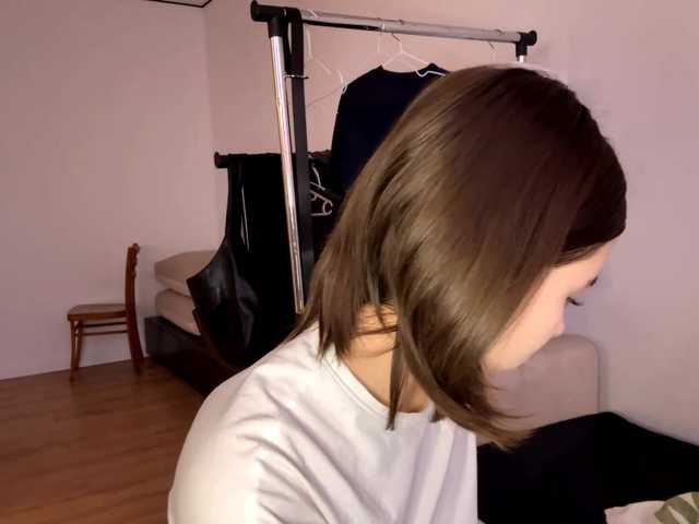 EvonneHeally's BongaCams show and profile