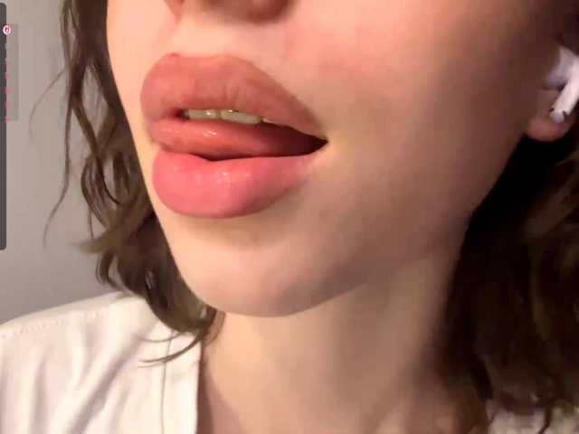 EvonneHeally's BongaCams show and profile