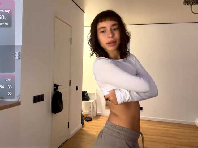 EvonneHeally's BongaCams show and profile