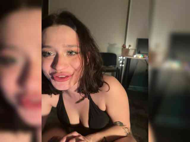 wowitsbarbie_ webcam