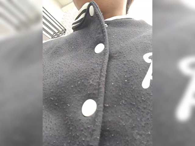 Noumia's BongaCams show and profile