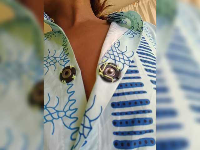 Noumia's BongaCams show and profile