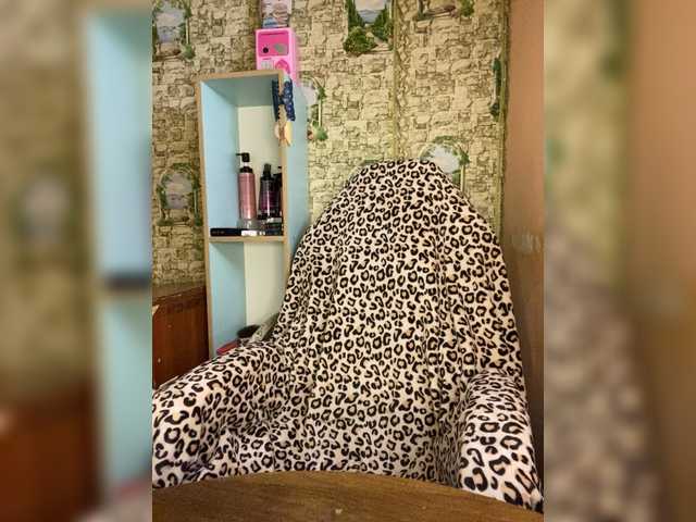 Miss-Tits2025's BongaCams show and profile