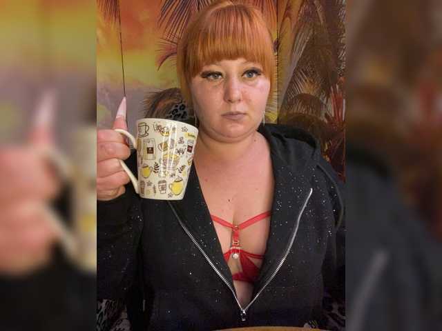 Miss-Tits2025 live cam profile