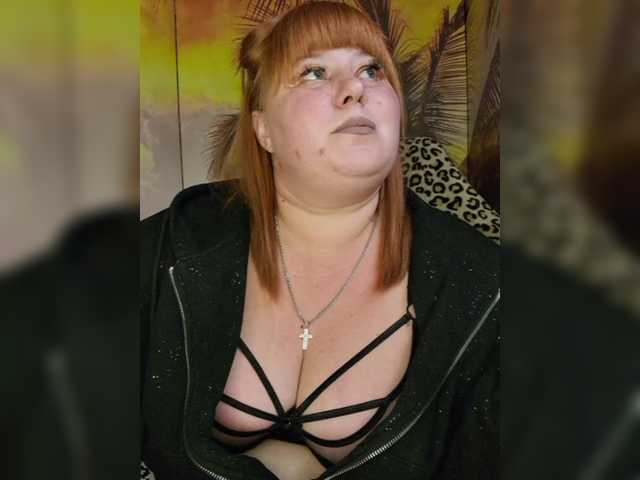 Miss-Tits2025's BongaCams show and profile