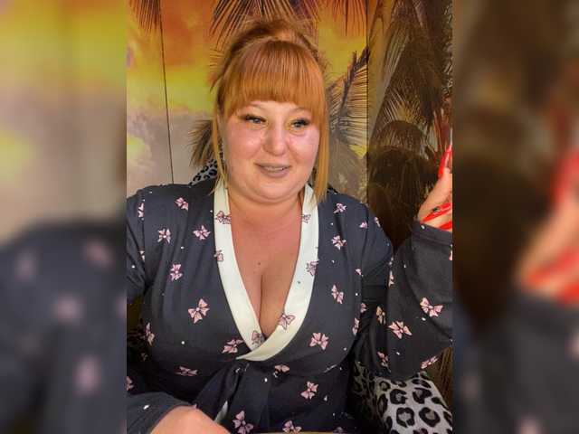 Miss-Tits2025 live cam profile