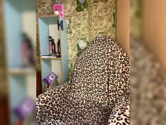 Miss-Tits2025 webcam