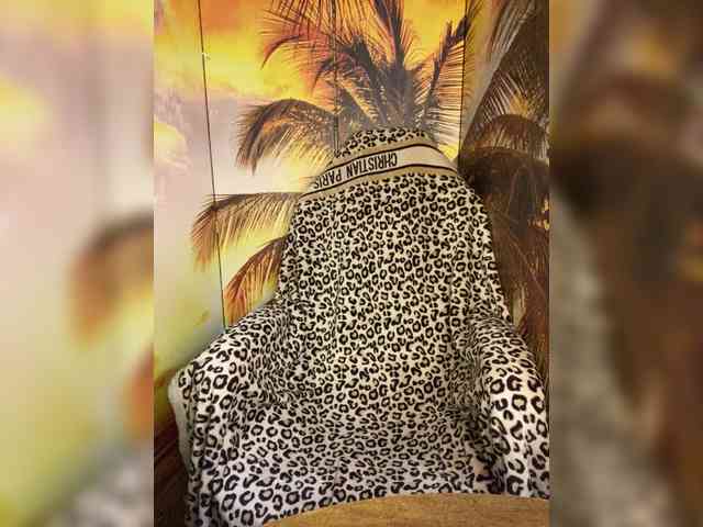 Miss-Tits2025 webcam