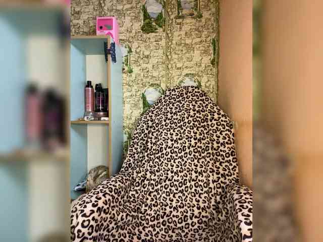 Miss-Tits2025 webcam