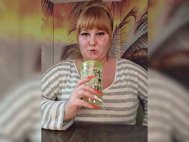 Miss-Tits2025 webcam