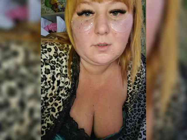 Miss-Tits2025 webcam