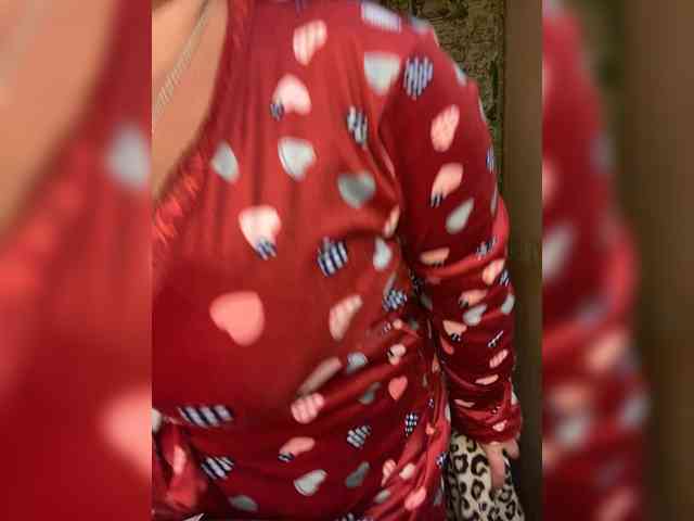 Miss-Tits2025 webcam