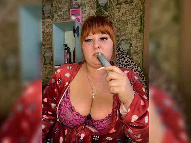 Miss-Tits2025 webcam