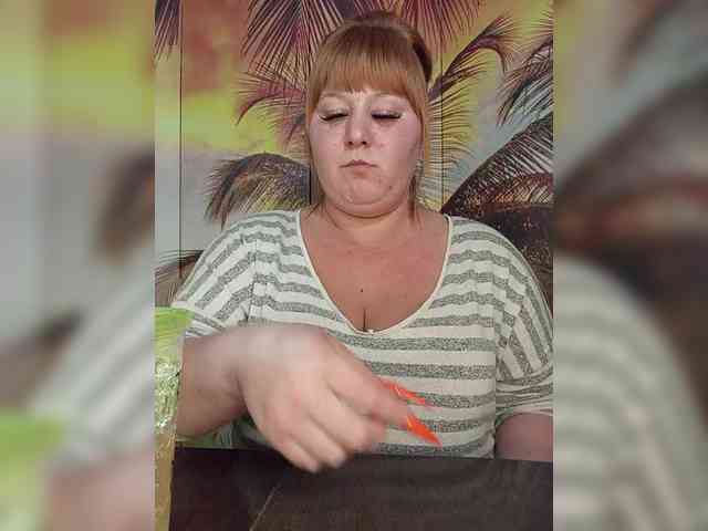 Miss-Tits2025 webcam