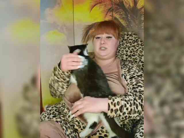 Miss-Tits2025 webcam