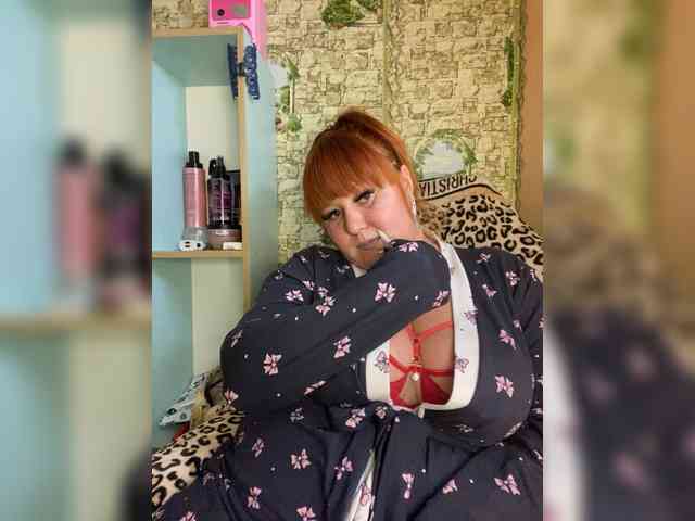 Miss-Tits2025 webcam