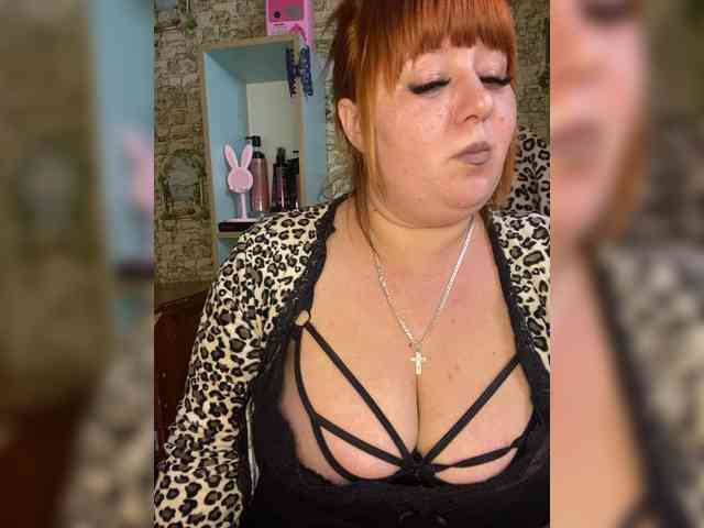 Miss-Tits2025 webcam