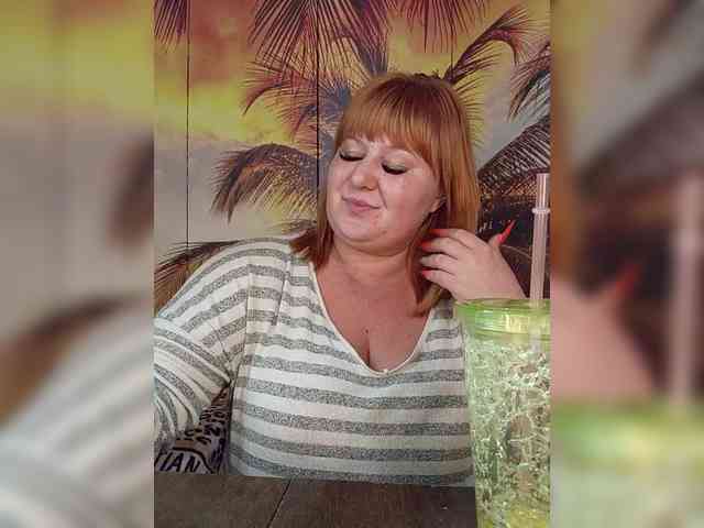 Miss-Tits2025 webcam