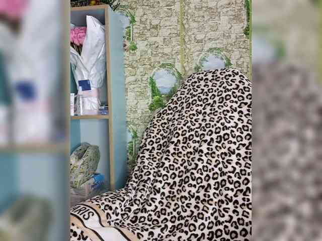 Miss-Tits2025 webcam