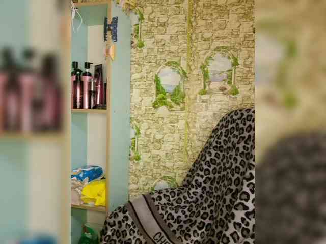 Miss-Tits2025 webcam