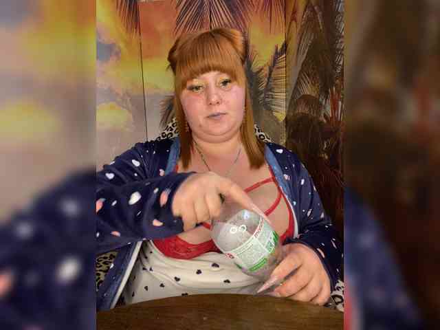 Miss-Tits2025 webcam