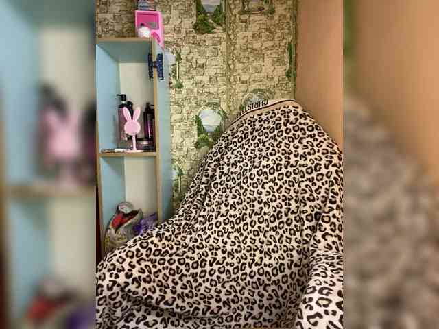 Miss-Tits2025 webcam