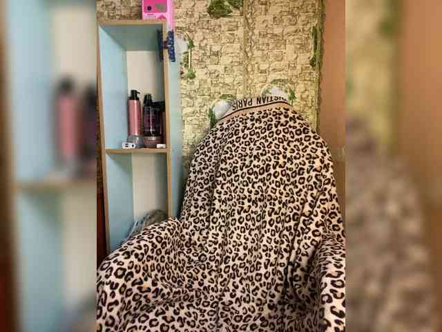 Miss-Tits2025 webcam