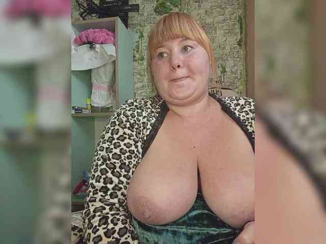 Miss-Tits2025 webcam