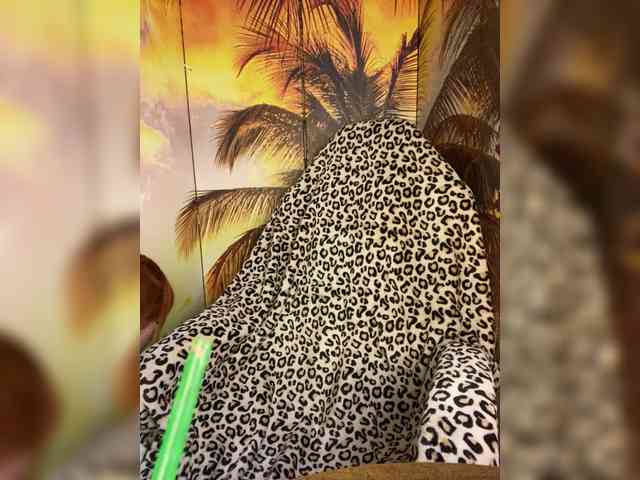 Miss-Tits2025 webcam