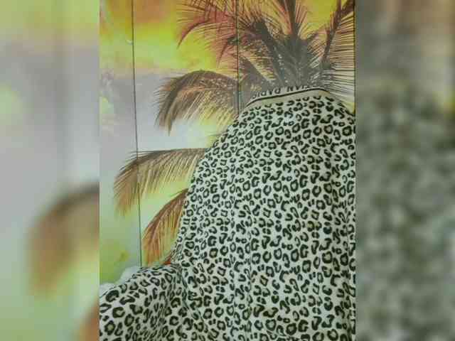 Miss-Tits2025 webcam