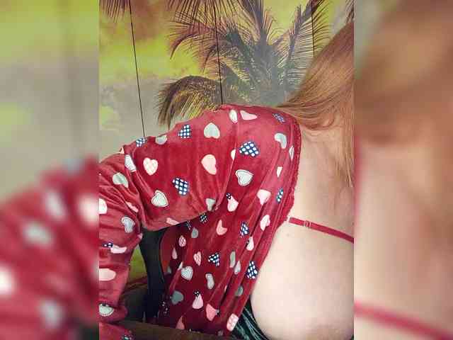 Miss-Tits2025 webcam