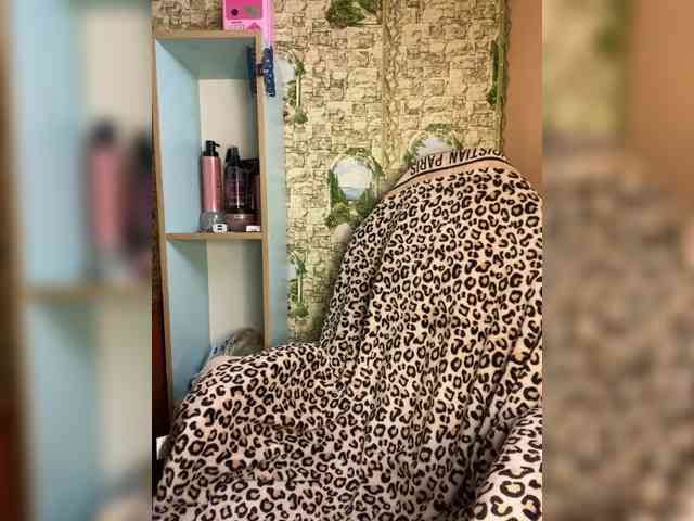 Miss-Tits2025 webcam