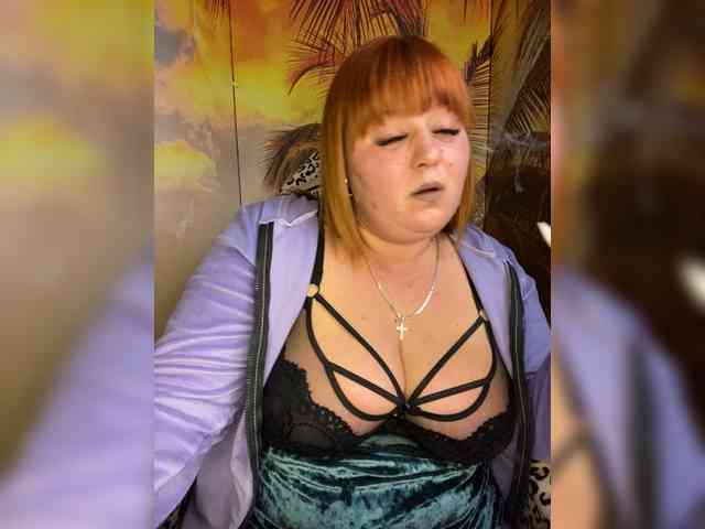 Miss-Tits2025 webcam