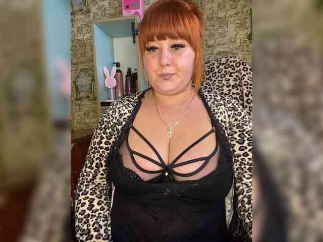 Miss-Tits2025 webcam