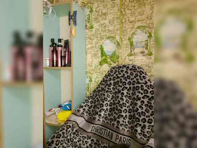 Miss-Tits2025 webcam