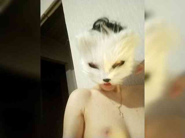 Littlegirl777 webcam