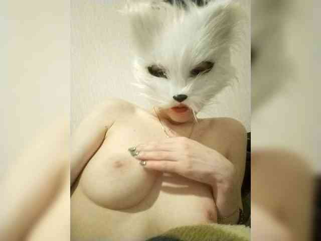Littlegirl777 webcam
