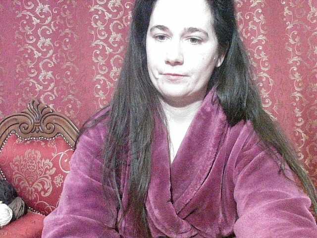 AmanelWhite's BongaCams show and profile