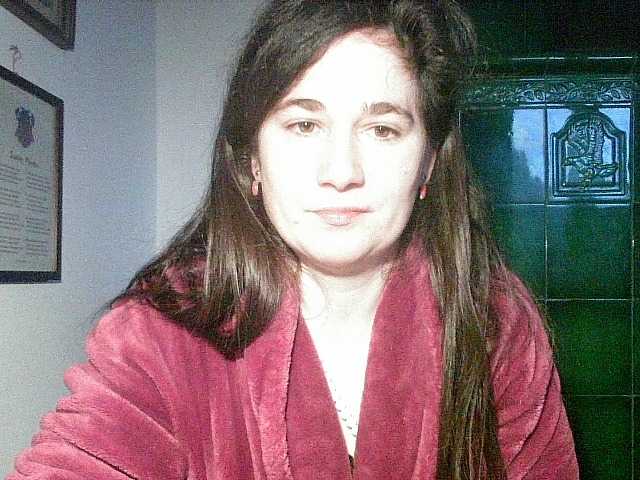 AmanelWhite's BongaCams show and profile