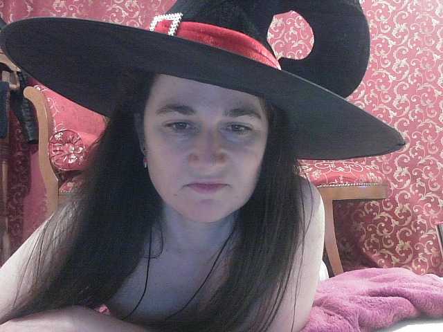 AmanelWhite's BongaCams show and profile