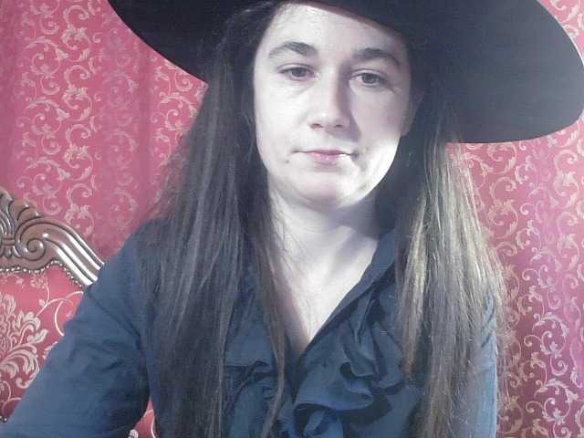 AmanelWhite's BongaCams show and profile