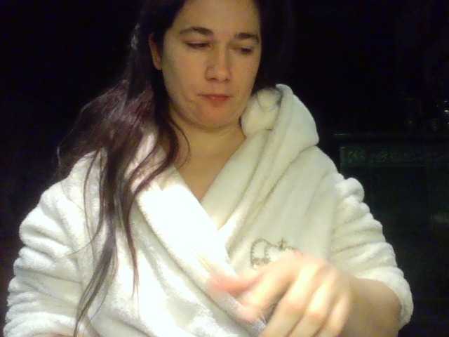 AmanelWhite's BongaCams show and profile