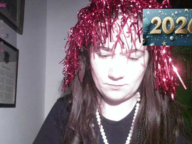 AmanelWhite's BongaCams show and profile