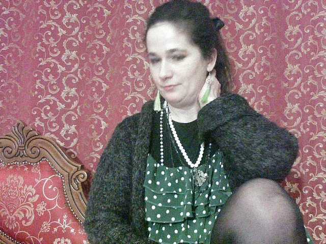 AmanelWhite's BongaCams show and profile