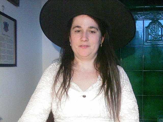 AmanelWhite's BongaCams show and profile