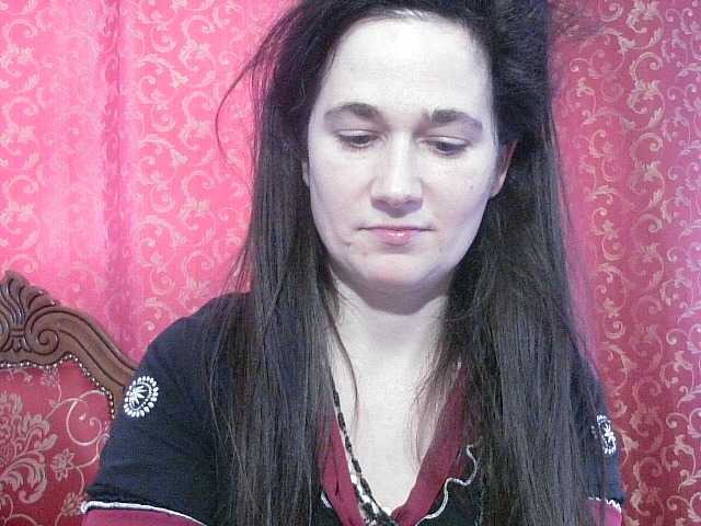 AmanelWhite's BongaCams show and profile