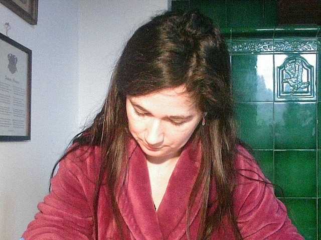 AmanelWhite's BongaCams show and profile