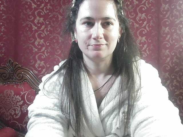 AmanelWhite's BongaCams show and profile