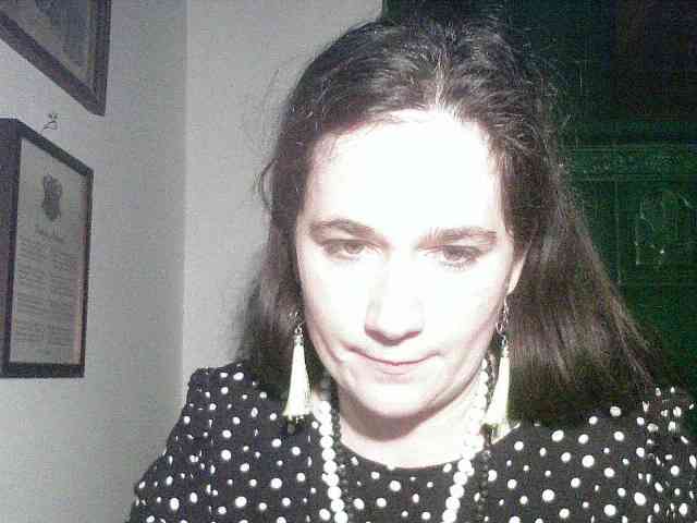 AmanelWhite AmanelWhite