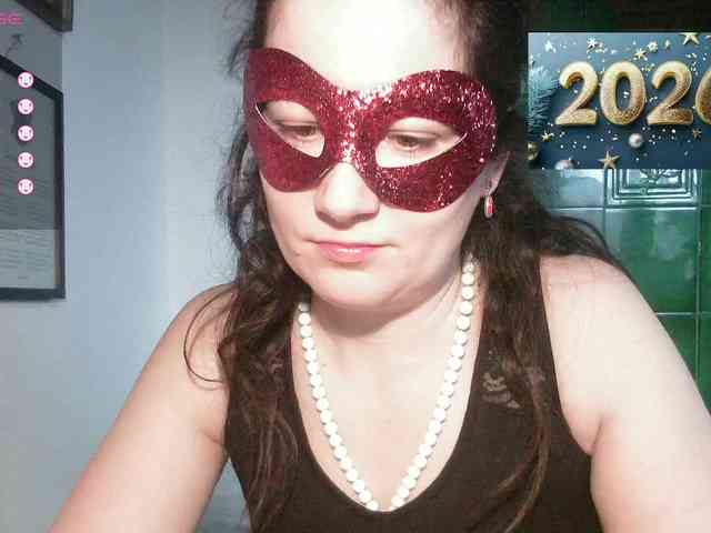 AmanelWhite AmanelWhite